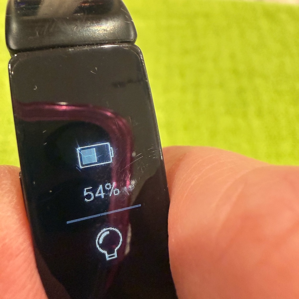 Fitbit tracker - Picture 4 of 5